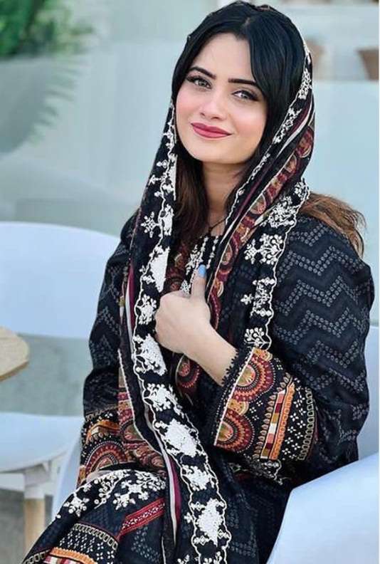 D 1183 A open pic by Mehboob Tex